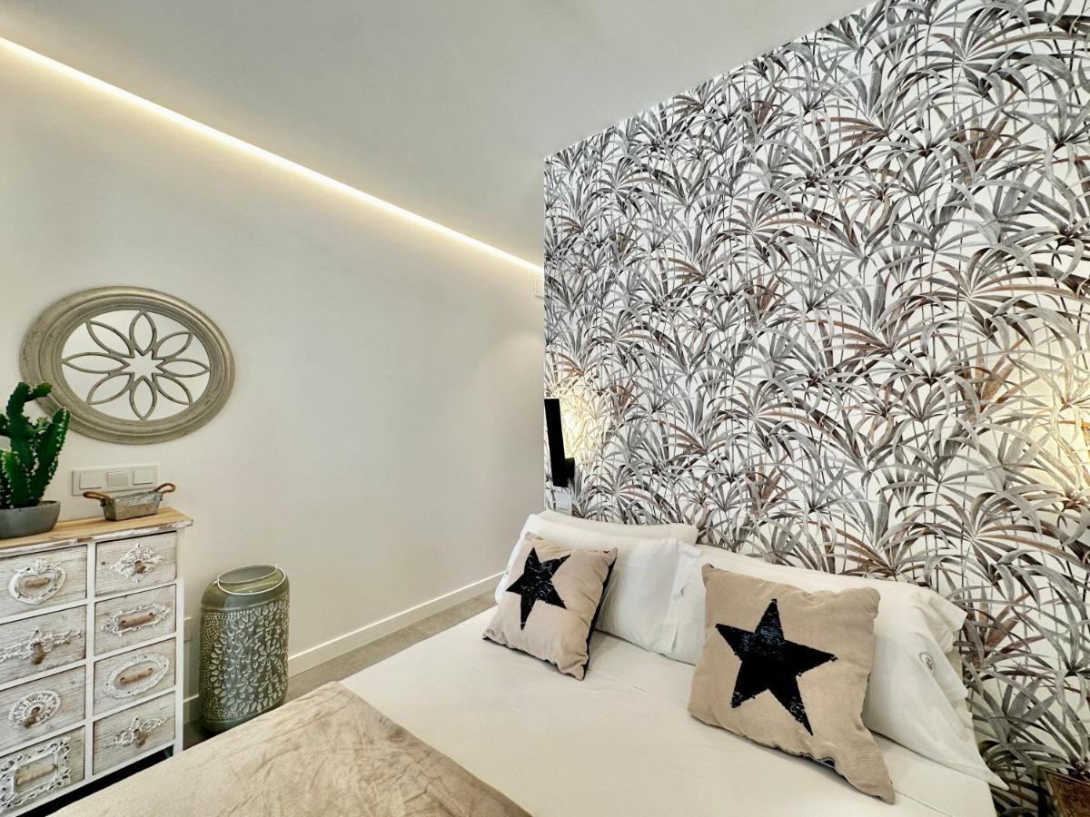 Loft 18 Beachfront Marbella Center المظهر الخارجي الصورة